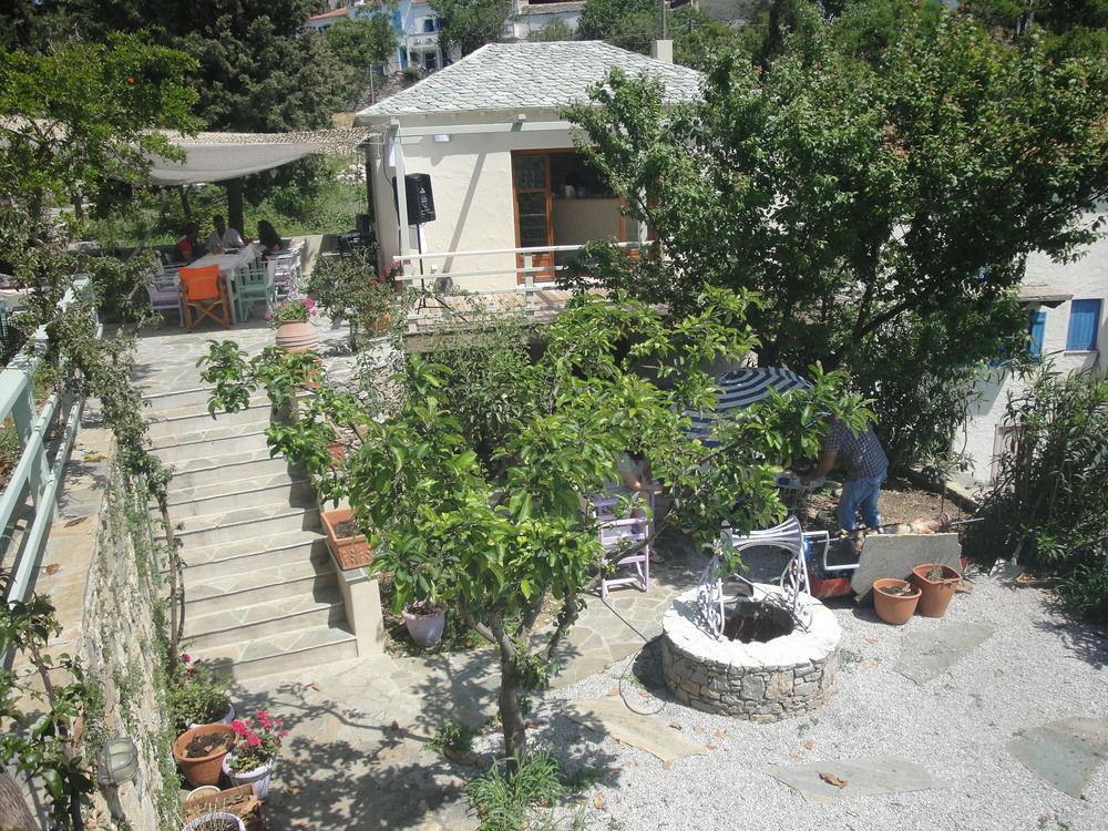 Konstantina Studios Alónnisos Exteriör bild